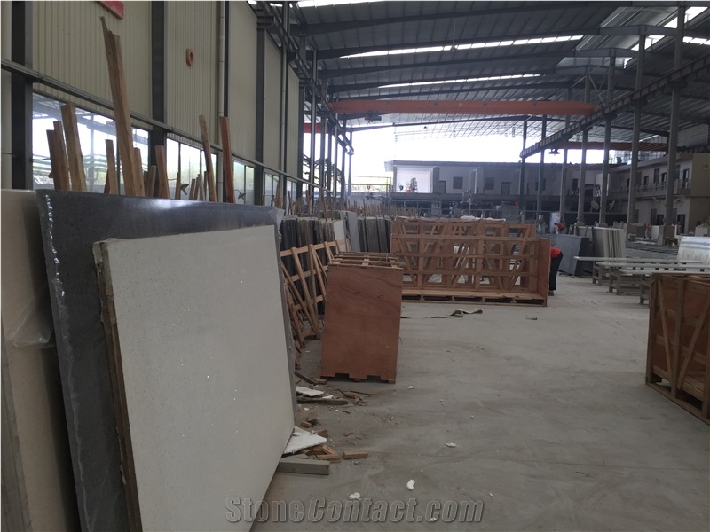 Pure Color White Quartz Artificial Stone Manmade From Guangdong 3200*1600 or 3000*1400 for Pre-Fabricated Tops with Various Edge Profiles