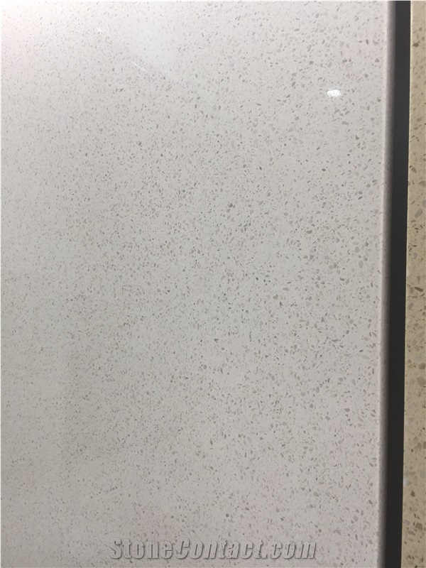 Sparkling Artificial Engineered Quartz Stone Slab and Tiles with High Hardness, High Compression Strength Polished, for Worktops and Floorings with Scratch and Stain Resistance