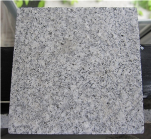 2 - 3 Granite Density (G / M ) and Polished Surface Finishing Natural Granite G-603 Polished Wall & Floor Tiles China Granite Tiles &Slabs