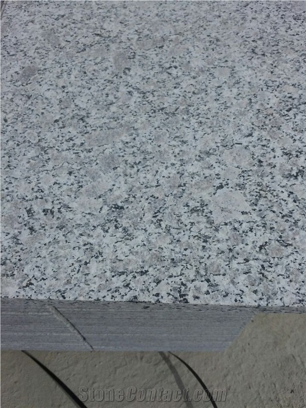 Grey Color and Flamed Surface Finishing Flamed Granite Floor Tiles Grey Color and Cut-To-Size Stone Form G383 Granite Tiles & Slabs
