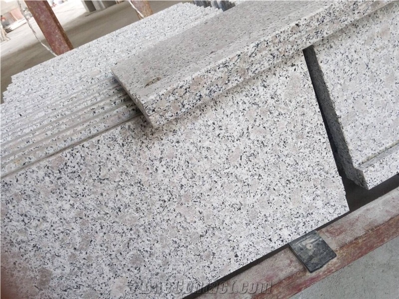 Polished Granite Tile,Tiles Type and Polished Tiles Surface Treatment Granite Tile Grey Color and Granite Type G383