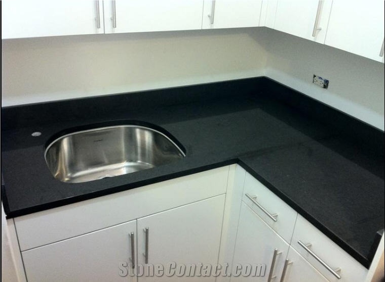 Kitchen Top In Caesarstone Raven From United States