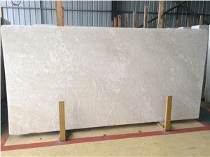 Pure White Onyx Slabs or Tiles, Natural Texture, Transparent, for Background Wall or Bathroom.