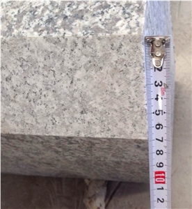 G603 Granite Kerbstones, Kerb Stone, Chinese Granite Kerbstone, Curbstone, Kerbs, Chinese Popular Kerbstone, Side Stone, Building Stone, Hot Sell Standard Kerbstone Sizes / Flamed Stone Kerb