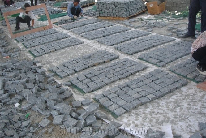 Putian G654 Granite Cube Stone, Popular Chinese Cube Stone, Cube Stone, Cheap Cube Stone, Floor Covering, Dark Grey Cube Stone, Paving Sets, Blind Stone Pavers, Walkway Pavers, Garden Stepping Paver
