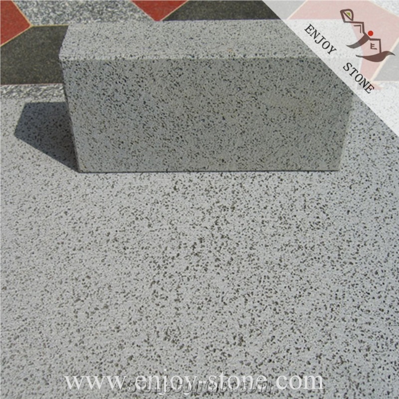 China Bluestone Cut to Size Sawn Tiles / Zhangpu Bluestone Sawn Tile with Cat Paws or Honeycomb / Bluestone Machine Cut Wall Cladding / Bluestone Pavers