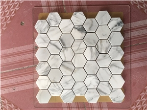 China Wooden White Marble Stone High Polished Good Quality Hexagon Mosaic Bathroom Tile Direct from Factory