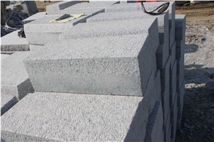 Sd G603 Siliver Crystal Grey Granite Bushhammered Wall Stone Steps