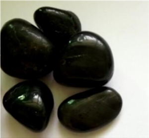 China Cheap Polished Black Pebbles, River Stone, Pebble Walkway