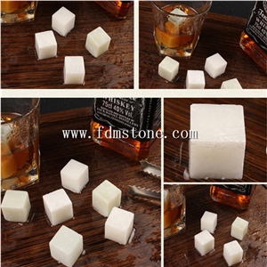 2016 Hot Sale Sipping Whiskey Stones Chilling Whisky Ice Stone Bar Accessories