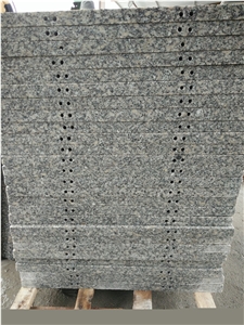 China Grey Granite G602,Granite Tiles on the Extertoir Wall with Bolt Holes
