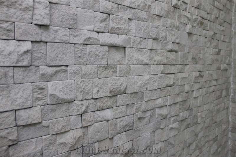White Limestone Tumbled Wall Cladding Brick Stacked Ledge Stone, Indonesia Classic White Limestone Split Face Culture Stone Wall Cladding, White Limestone Stacked Stone Veneer