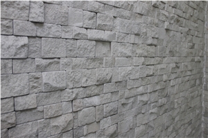 White Limestone Tumbled Wall Cladding Brick Stacked Ledge Stone, Indonesia Classic White Limestone Split Face Culture Stone Wall Cladding, White Limestone Stacked Stone Veneer