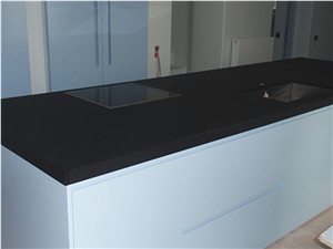 Kitchen Island from Synthetic Black Quarzt