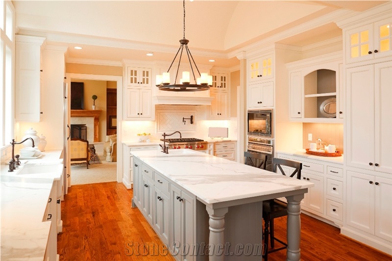 Calacatta Marble Custom Residental Kitchen Design
