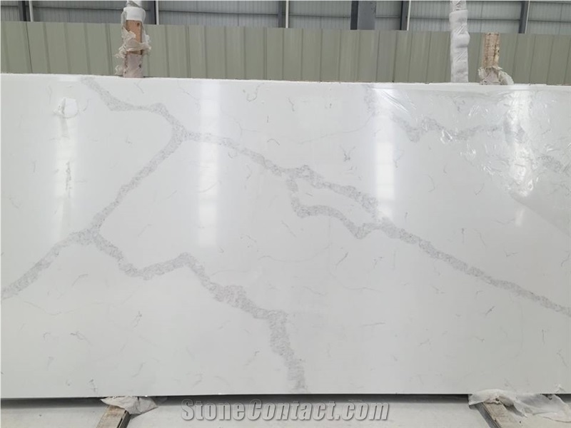 Safe and Stylish Calacatta White Quartz Stone Solid Surfaces Panel for Kitchen Counter Top Table Top Design More Durable Than Granite Thickness 2cm or 3cm with High Gloss and Hardness