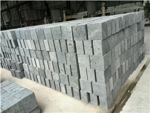 China Yunnan Black Basalt Honed Lava Stone Cube Stone for Paving