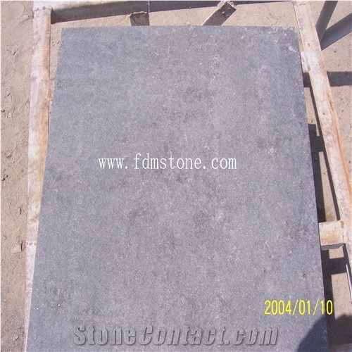 China  Black  Granite Polished&Flamed Floor Tiles,Walling Tiles,Countertop,Step,Stairs,Kerbstone,Paving,Skirting Exterior Project