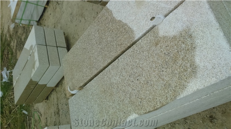 Own Factory Cheapest Price China G350 G682/Rusty Yellow/Sunset Gold/Golden Sand/Giallo Ming/Giallo Rusty/Ming Gold/Yellow Rust/Desert Gold/Giallo Fantasia Granite Kerbstones & Steps