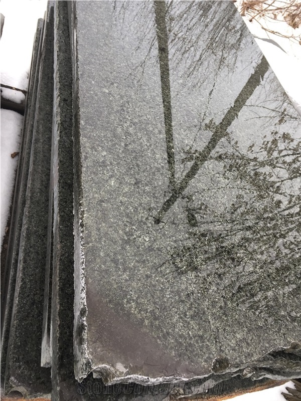 Gp2 Verde Oliva Granite Slabs, Polished Surface