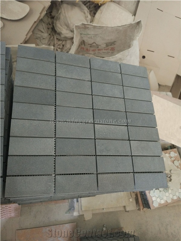 Andesite Mosaic Tile for Wall and Floor Decoration, Basalt Mosaic Tile, Dark Grey Natural Stone Andesite Mosaic Tile, Winggreen Stone