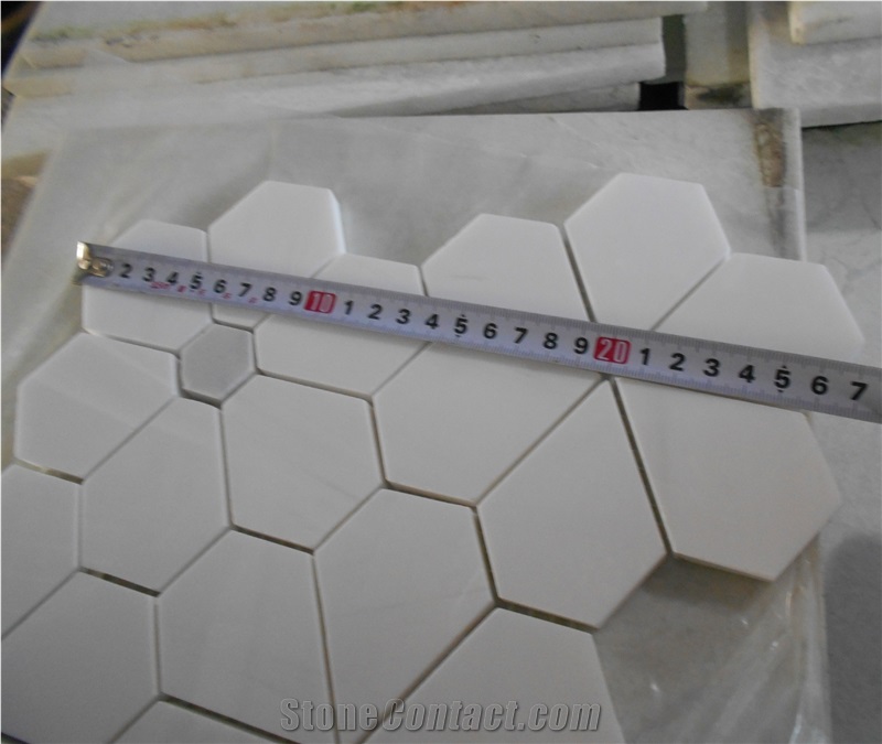 Factory Price New Product Carrara Marble Mosaic Wall Brick