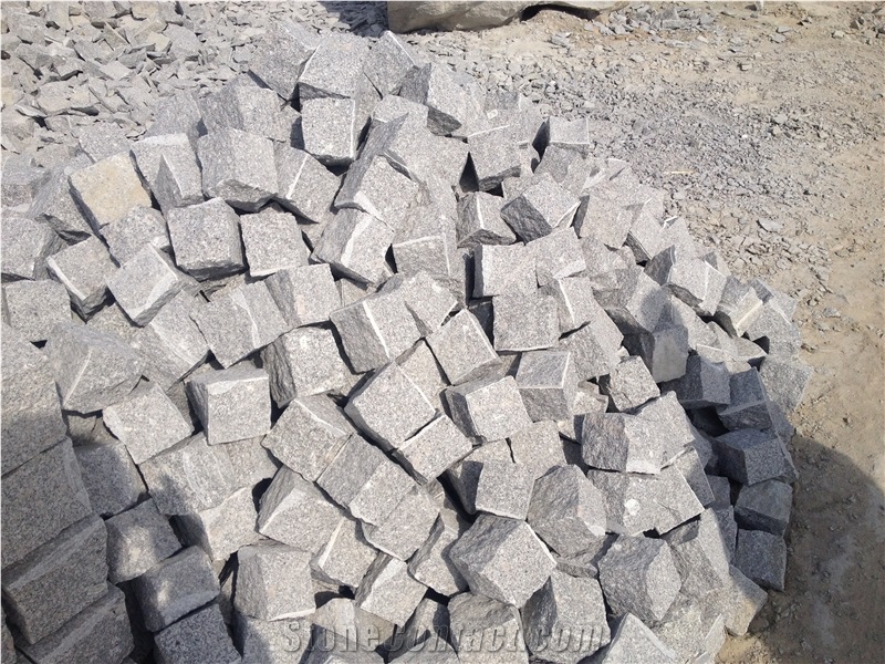 G341 Granite Cubes Pavers Cobbles Natural Split Fine Picked