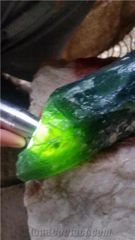 Jade Stone, Nephrite