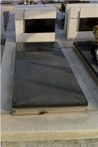Tombstone, Negro Nacional Granite Gravestone
