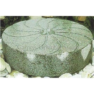 China Bally White Granite Garden Water Features, Exterior Landscaping Stones Fountains, Outdoor Sculptured Fountain, Flamed Bushhammered Surfac Round Fountains with Stone Base