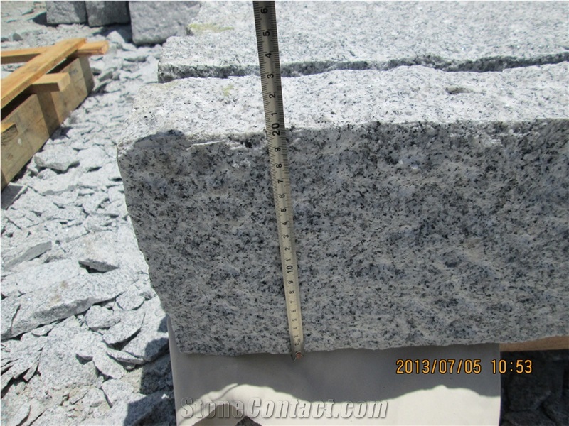 China Light Grey Granite Side Stone, Cheap Grey Granite Nutural + Fine Picked Surface Kerbstone, China Granite Curbstone