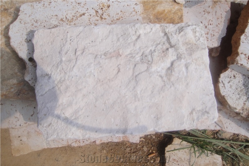Random White Limestone Field Stone, Stacked Wall Cladding, Loose Stone