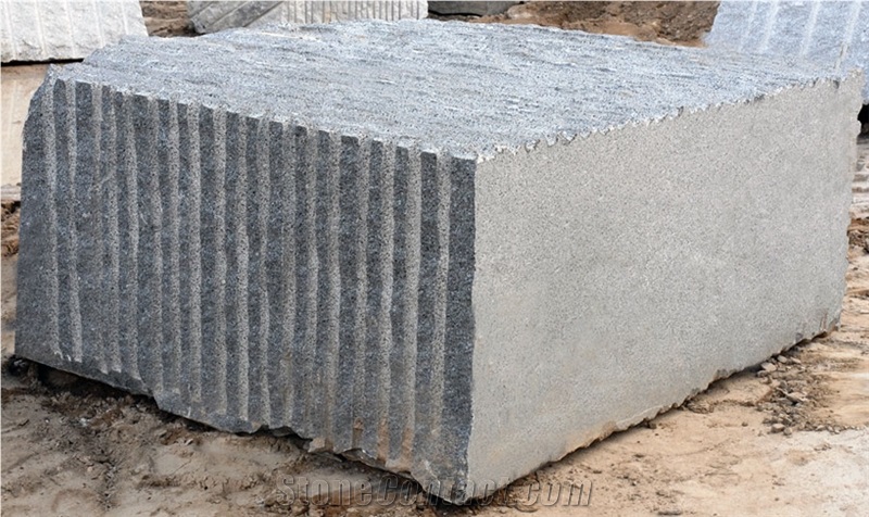 Negro Caceres Granite Blocks