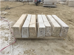 China Beige Color Kerbstones A1,A2,A3,A4,A5 Bush Hammered, Semi Sawn G350 Yellow New G682