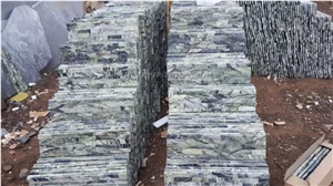 Hot Sales Competitive Price Multicolor Cultured Stone/Stacked Stones/Veneer Stones Panel for Exterior Decoration and Wall Cladding, Winggreen Stone