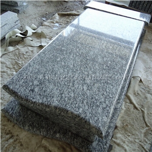 Spray White Poland Tombstone Granite Gravestone