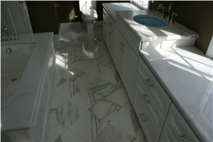 Calacatta Marble Bathroom Countertop, Bathtub Deck