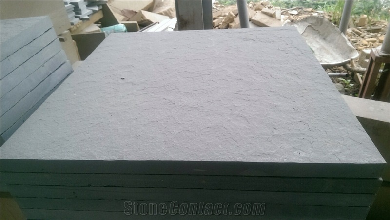 Vietnam Grey Sandstone Flamed Tiles