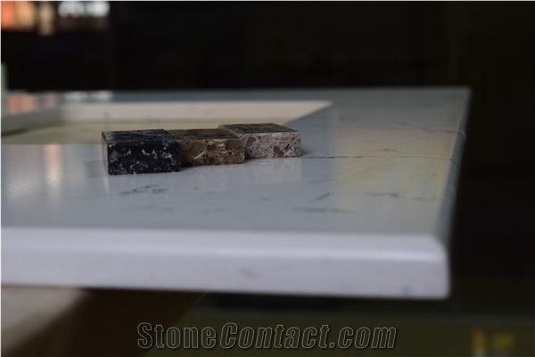 Carrara White Veined Quartz Stone Surfaces Kitchen Countertops with High Gloss and Hardness