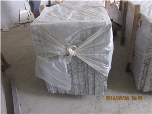 China Polished Spray White Granite Tiles & Slabs