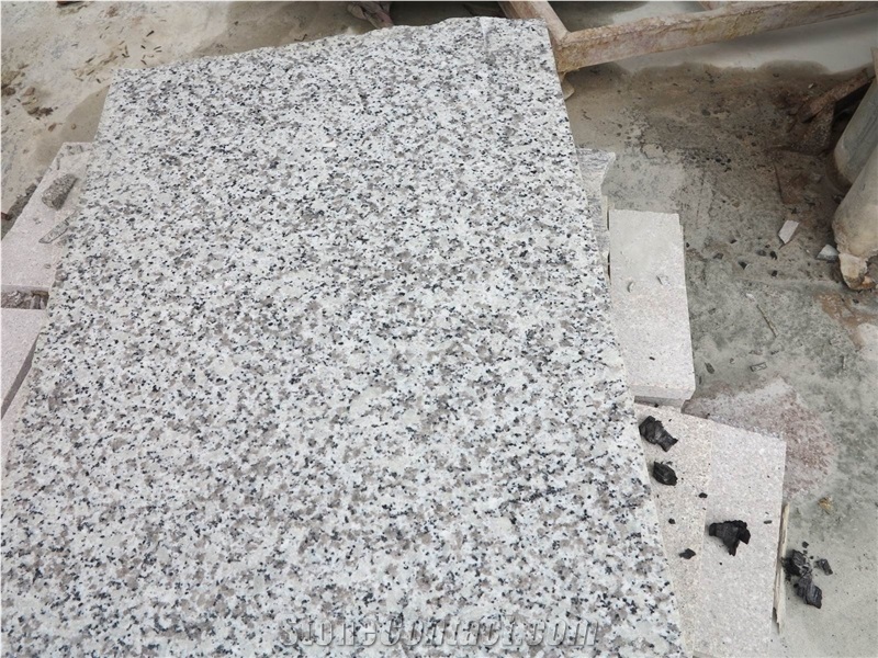 Granite G439 Tiles & Slabs in Finished Of Flamed