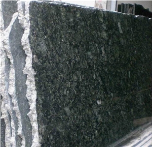 Verde Ubatuba Granite Tiles for Wall Covering