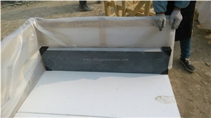 Special and Strong Package with Corner Protector and Edge Protector for Blue Limestone, China Blue Limestone Kerbstones, China Bluestone Curbstones, Xiamen Winggreen Manufacturer