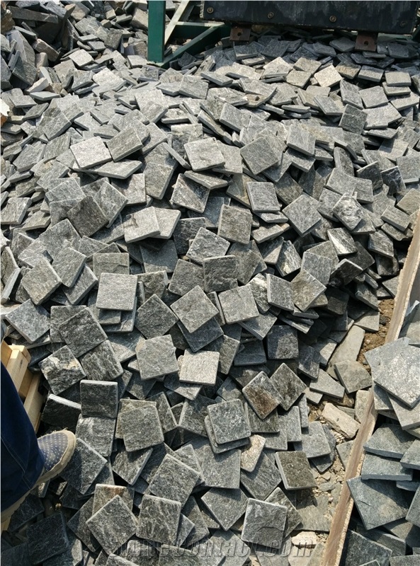 Dark Grey Quartzite Tumbled Tiles, China Natural Quartzite
