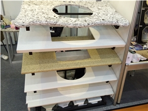 China Manufactured Engineered Stone White Quartz Stone Kitchen Countertops