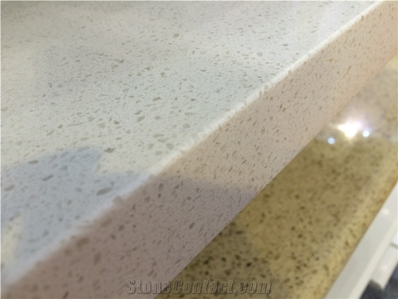 China Manufactured Quartz Stone Kitchen Countertops