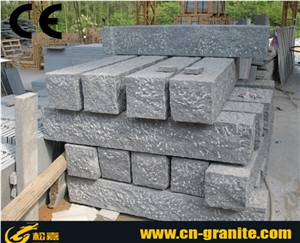 China Dark Grey Granite Kerbstone Road Stone,Sesame Black Granite Rough Picked Kerbstone Curbstone Interlock & Kerbstone