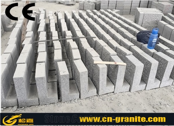 China New Granite G603 Natural Split Kerbstone Grey Stone Picked Surface Curbstone,Chinesegrey Granite Road Stone