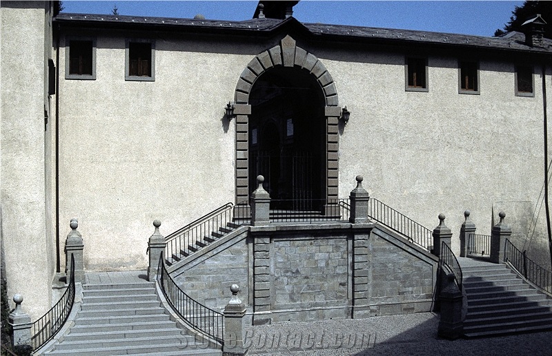 Pietra Serena sandstone staircases,  grey sandstone stairs & steps