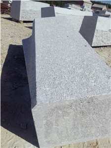 G341 Granite Bushhammered Surface Shaped Curbstone Side Stone Kerbstone